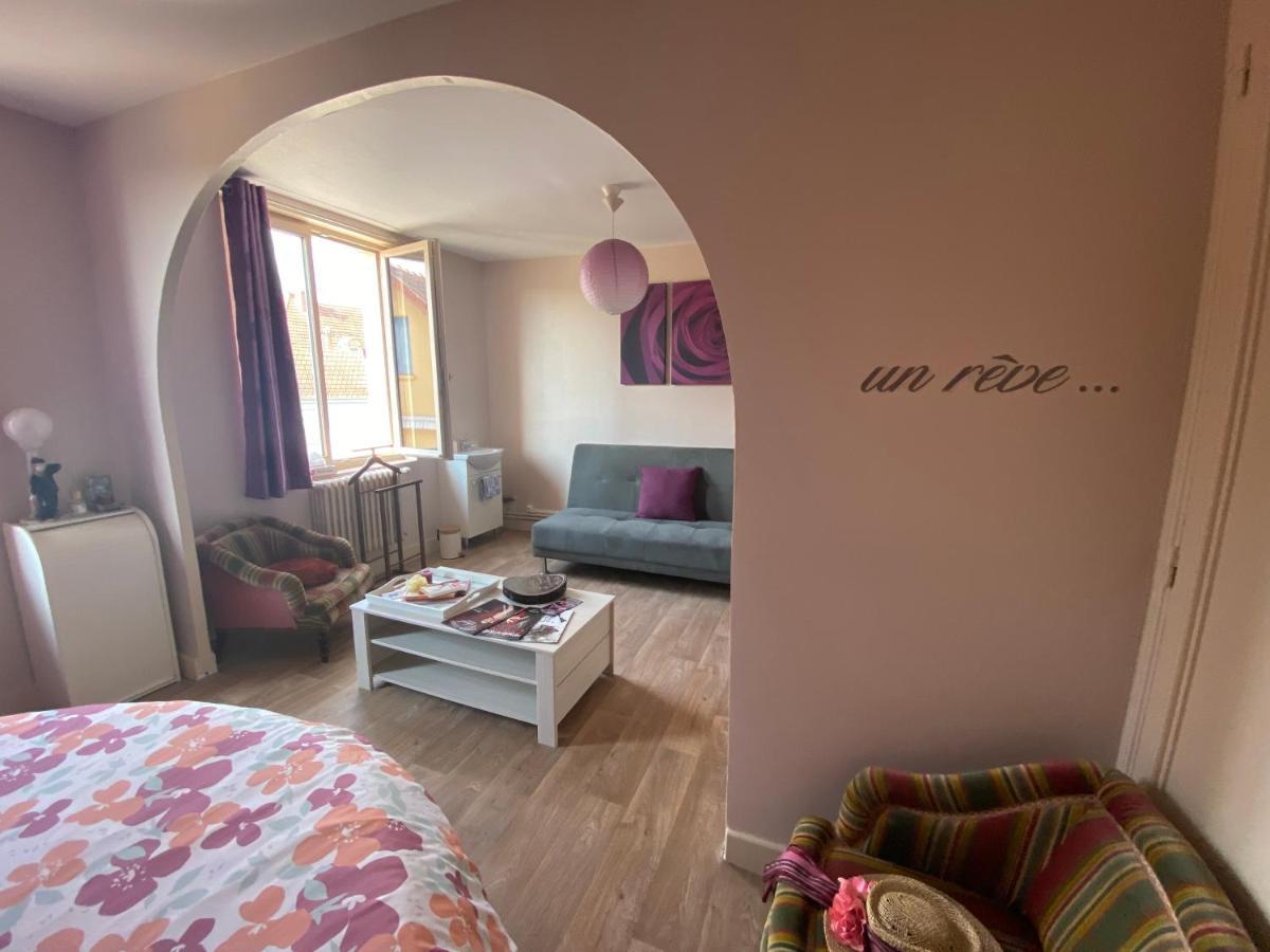 Chambres D'Hote Au Chapeau Claque Cabaret Gueugnon Buitenkant foto